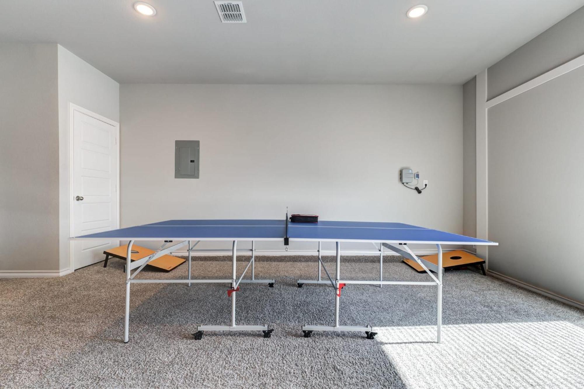 Entire House~ Spacious~ Prime Location~ Backyard ลับบ็อก ภายนอก รูปภาพ